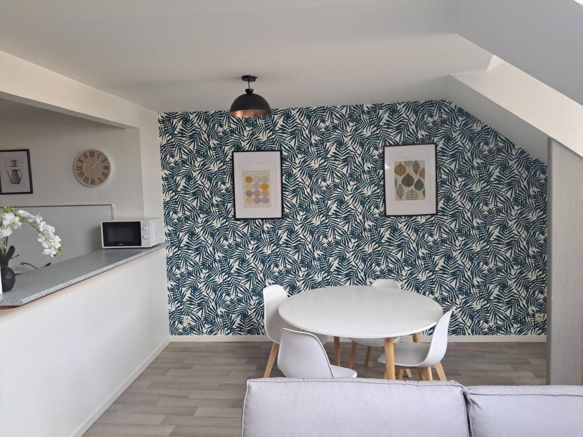 Suite Du Crypto - Vue Imprenable Sur La Place Du Forum Reims Exterior foto